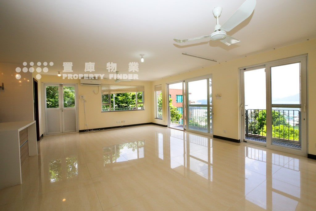 Sheung Sze Wan 海景村屋