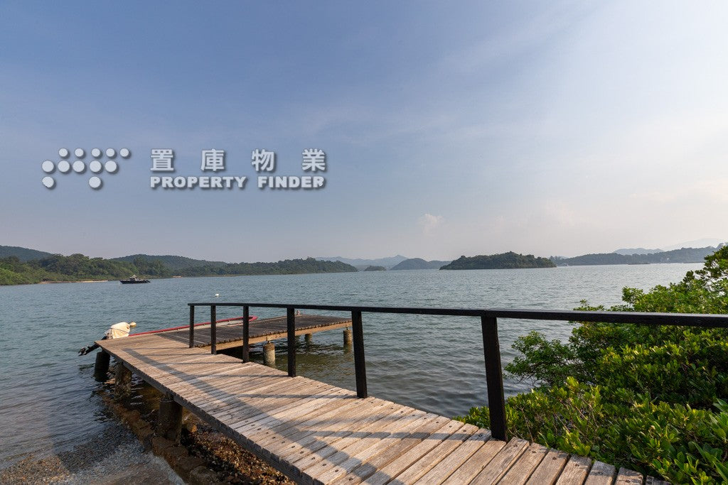 Waterfront House 海邊屋