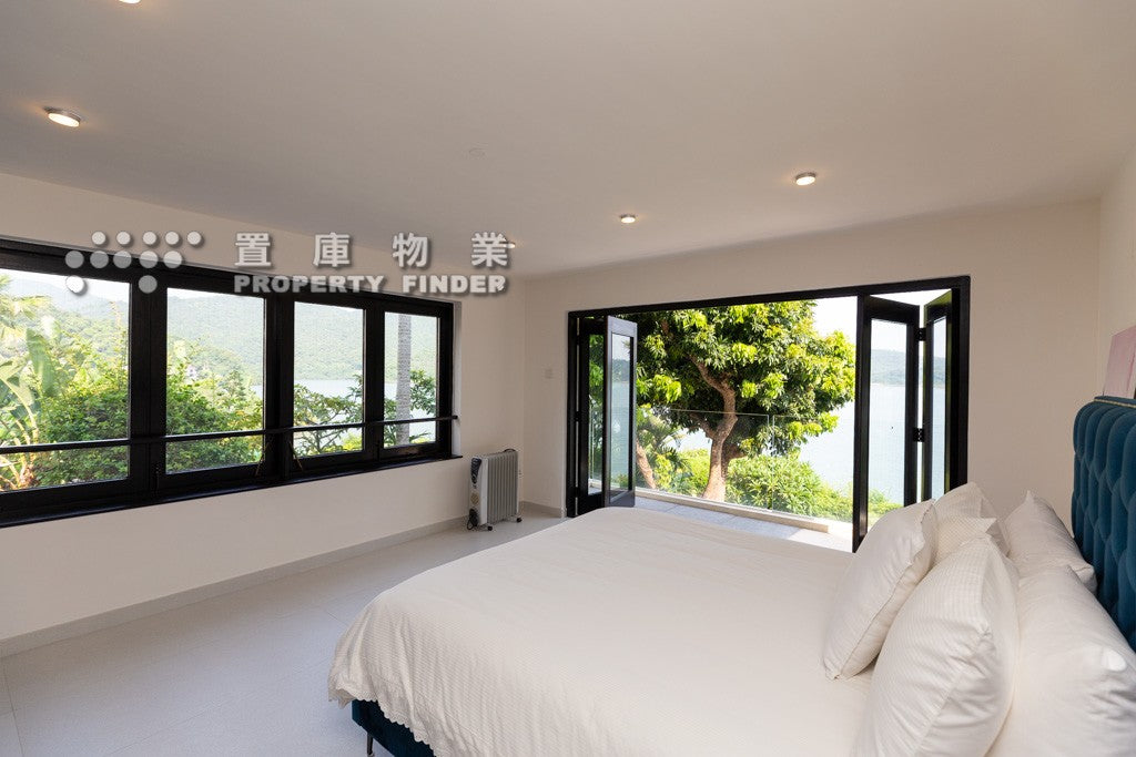 Waterfront House 海邊屋