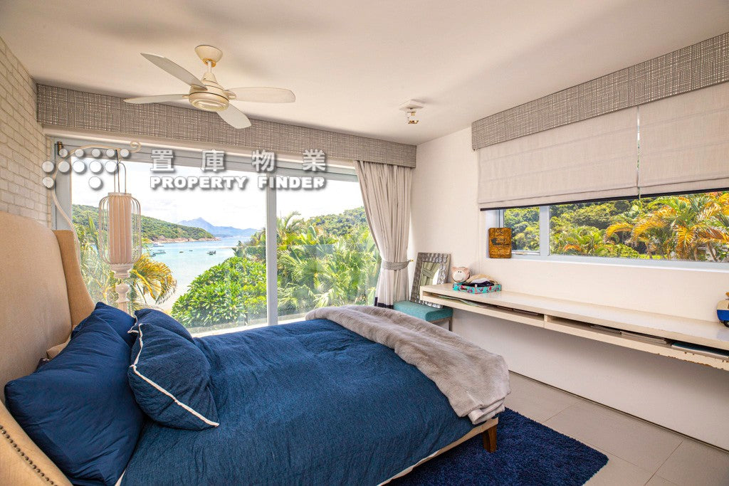 Lobster Bay 龍蝦灣