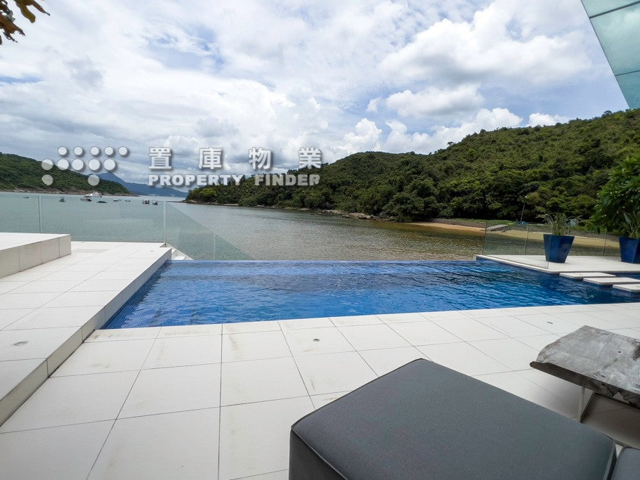 Lobster Bay 龍蝦灣