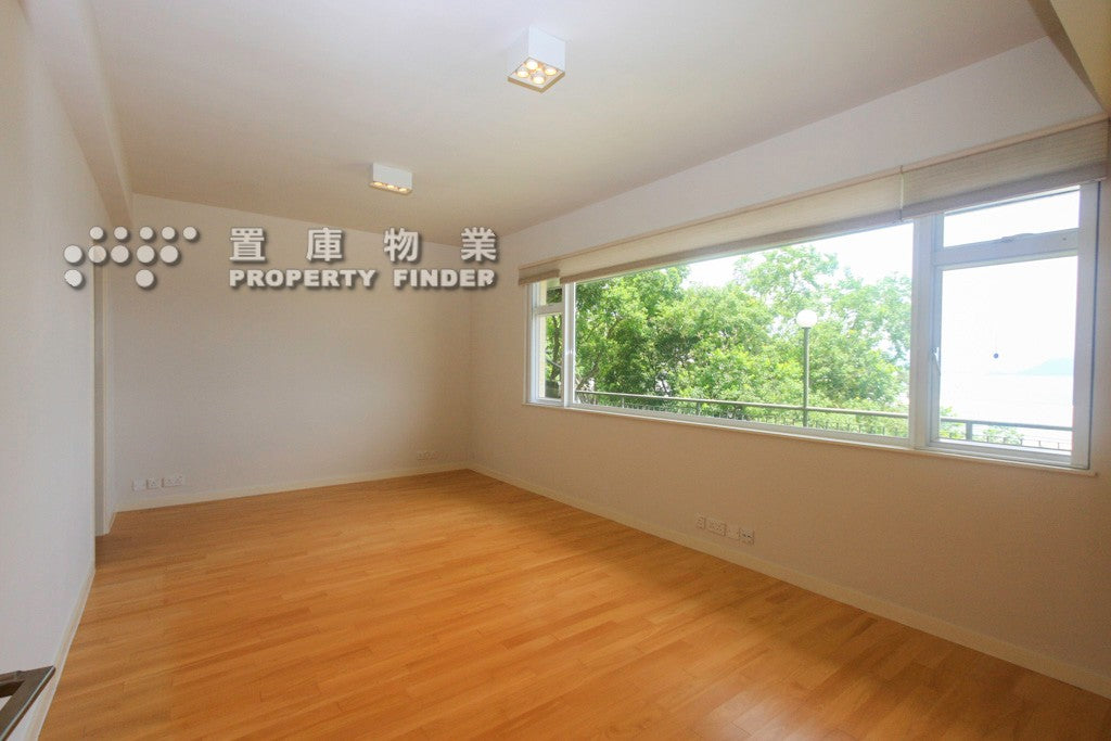 Silverstrand Apartment 銀灣柏文