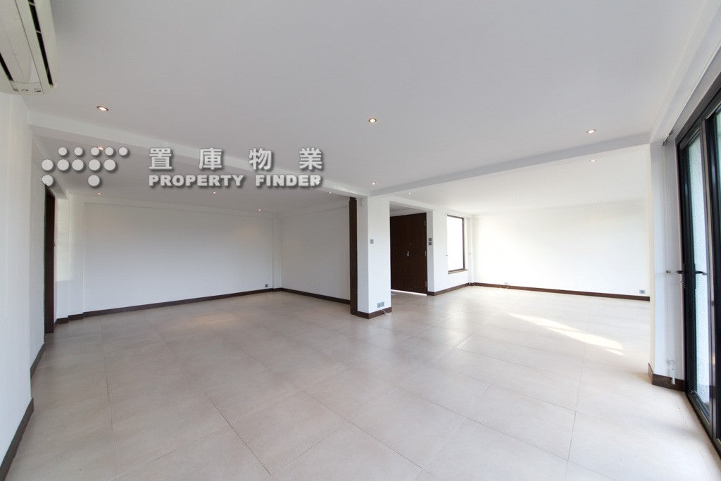 Wing Lung Road 永隆路