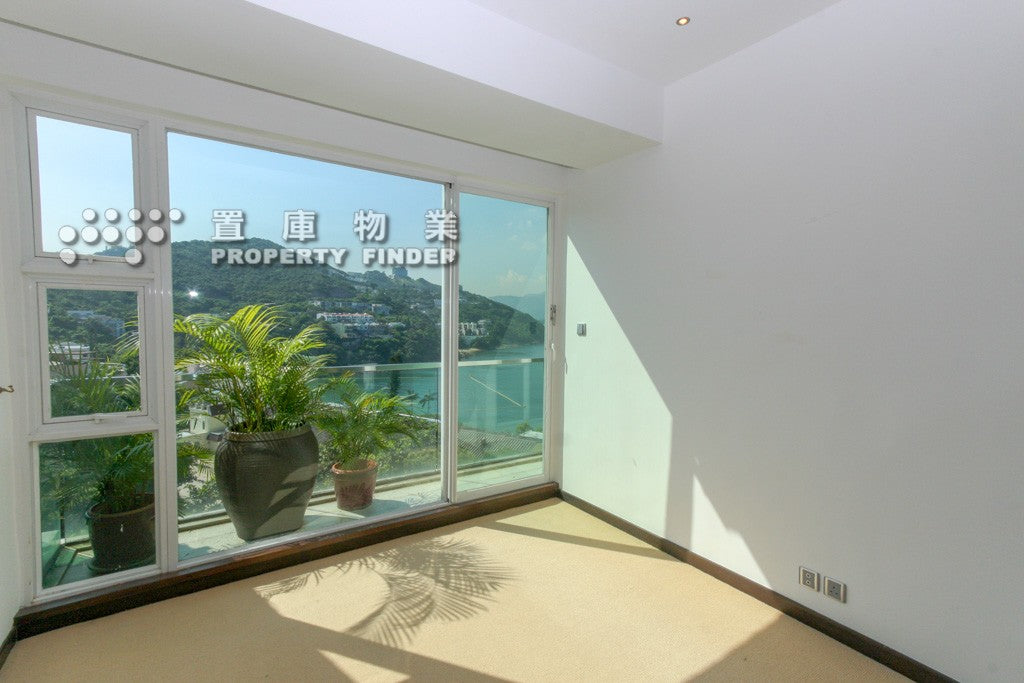 Silverstrand 銀線灣
