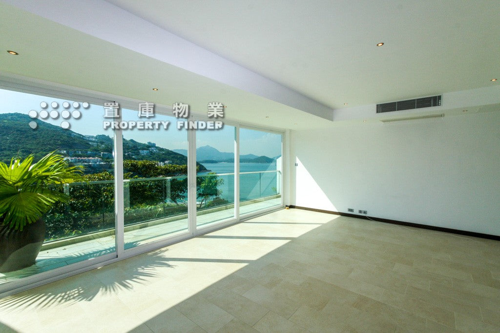 Silverstrand 銀線灣