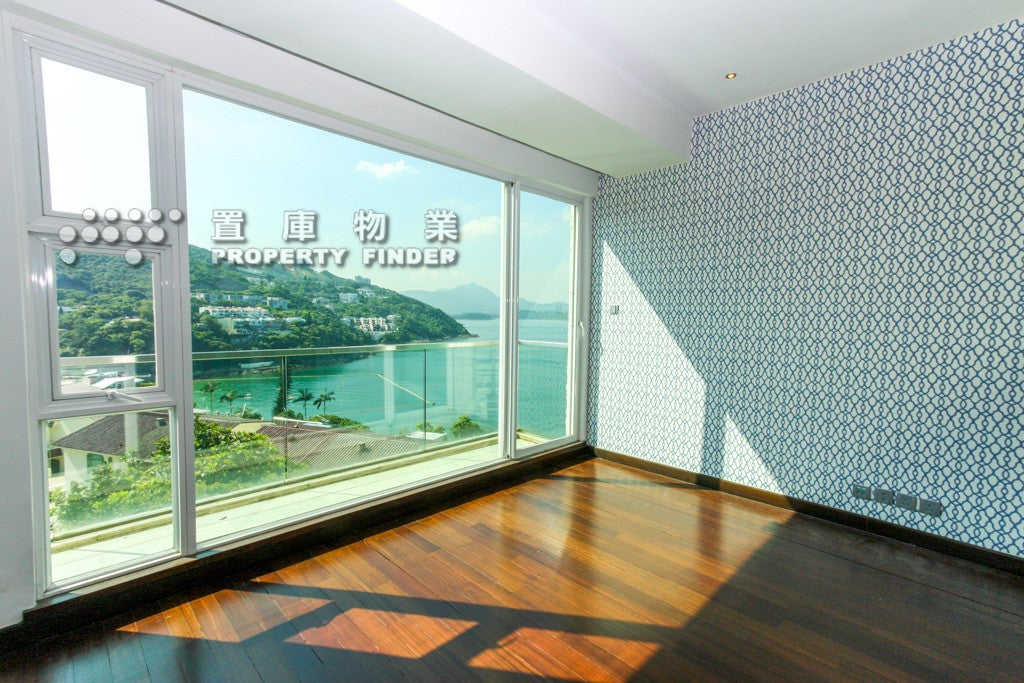 Silverstrand 銀線灣