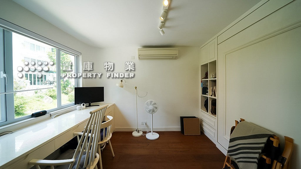 Little Compound 柏濤軒