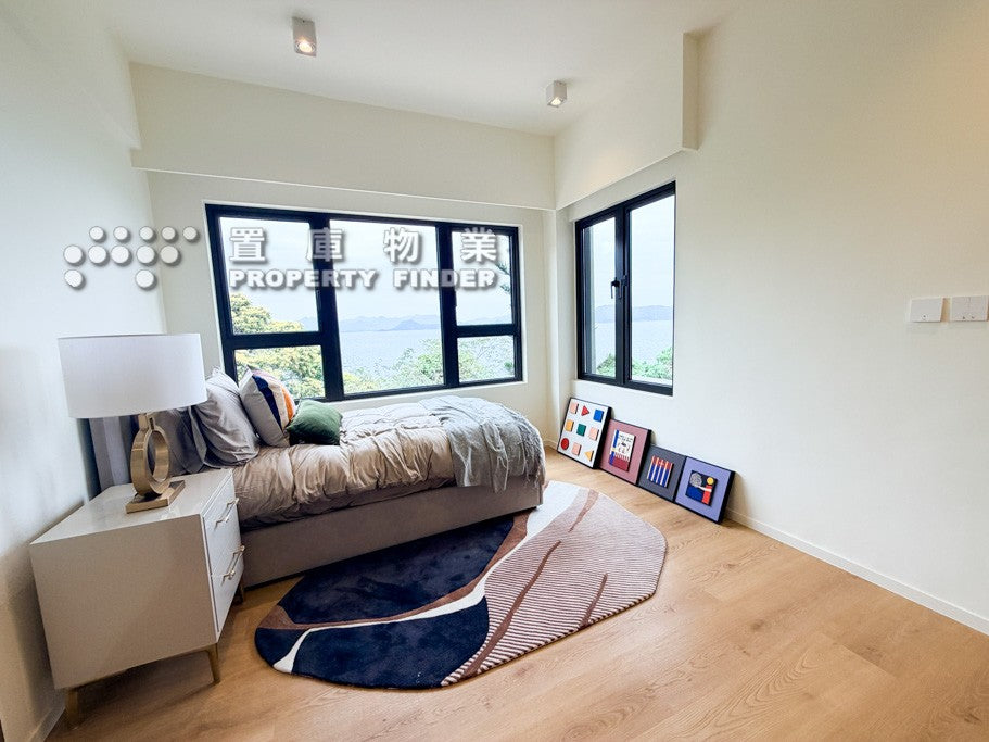 Silverstrand 銀線灣