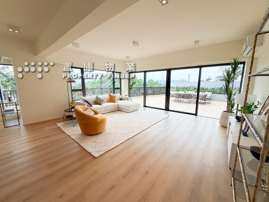 Silverstrand 銀線灣