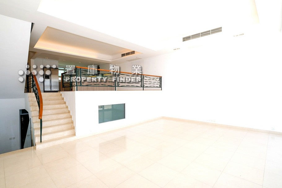 Silverstrand 銀線灣