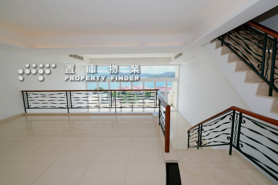 Silverstrand 銀線灣