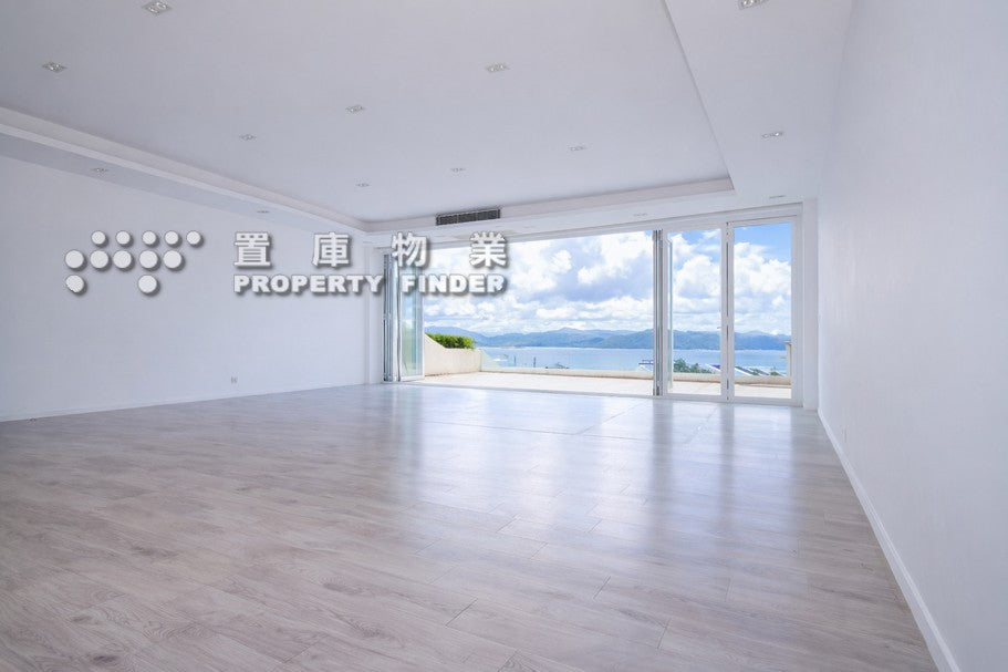 Silverstrand 銀線灣