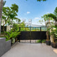 Waterfront house  海邊屋