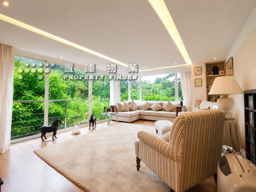 Hillside Haven 慶徑石