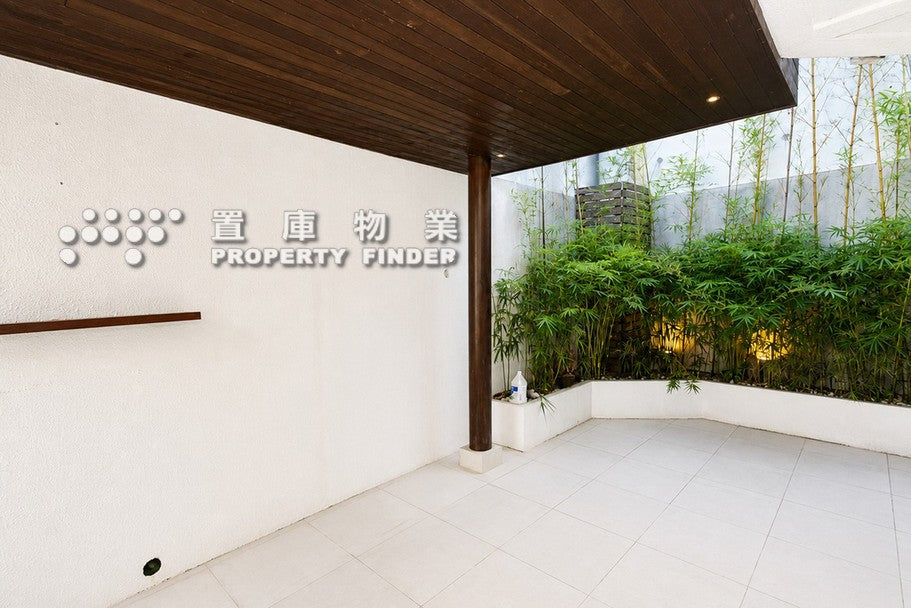 Silverstrand 銀線灣