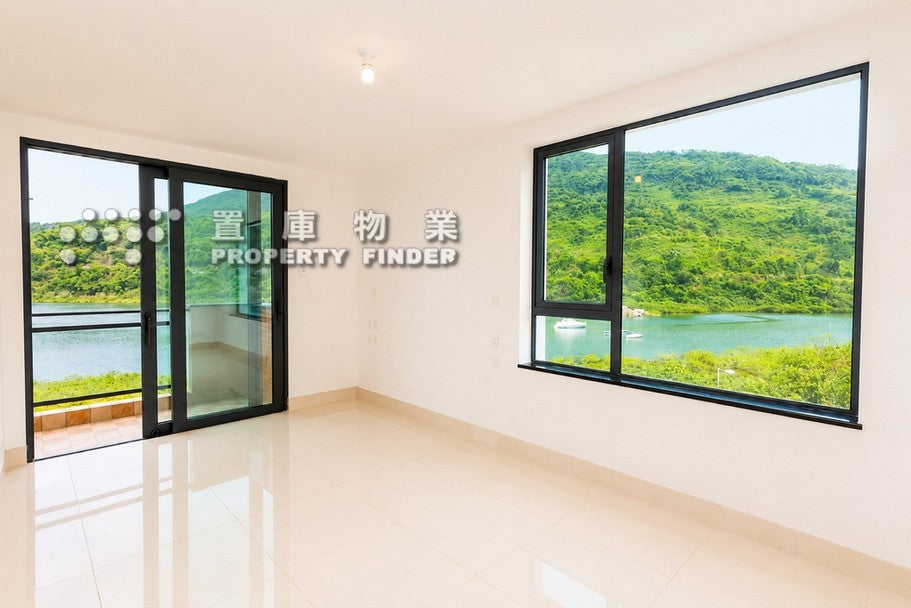 企嶺下老圍 Waterfront House