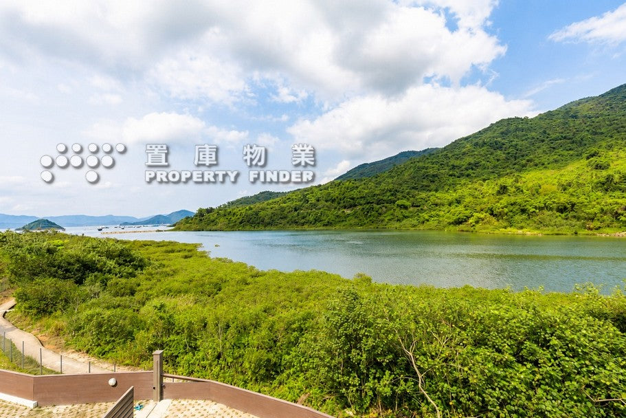 企嶺下老圍 Waterfront House