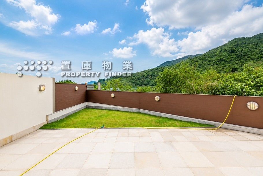 企嶺下老圍 Waterfront House